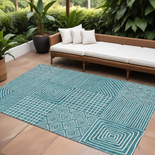 Homeroots 8' X 10' Teal Blue And Ivory Geometric Washable Indoor Outdoor Area Rug 600783 - main