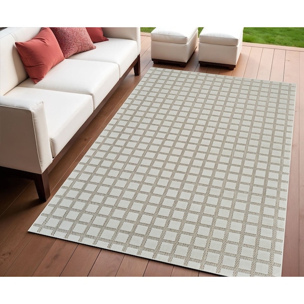 Homeroots 4' X 6' Cream and Beige Geometric Distressed Indoor Outdoor Area Rug 558795 - main