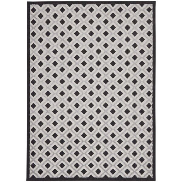 Homeroots 8' X 11' Black And White Geometric Indoor Outdoor Area Rug 546864 - main