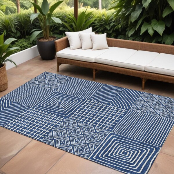 Homeroots 8' X 10' Navy Blue And Ivory Geometric Washable Indoor Outdoor Area Rug 600759 - main