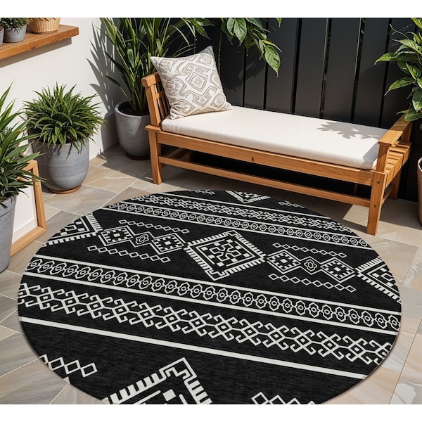 Homeroots 8' Black And Ivory Round Southwestern Washable Indoor Outdoor Area Rug 593650 - main