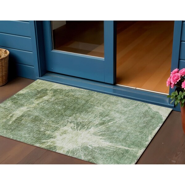 Homeroots 3' X 5' Fern Green And Artichoke Green Abstract Washable Indoor Outdoor Area Rug 582944 - main