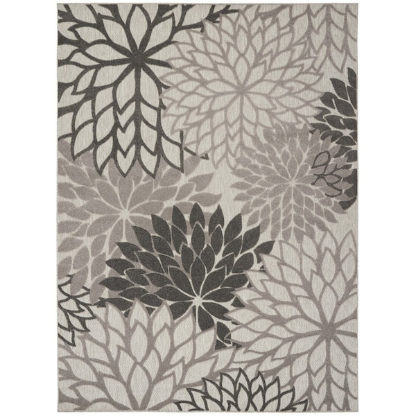 Homeroots 9' X 12' Gray And Silver Floral Indoor Outdoor Area Rug 564203 - main
