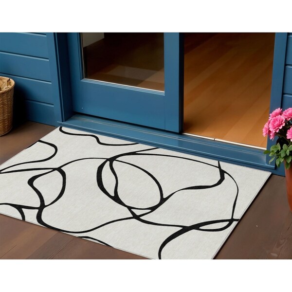 Homeroots 3' X 5' White And Black Abstract Washable Indoor Outdoor Area Rug 597529 - main