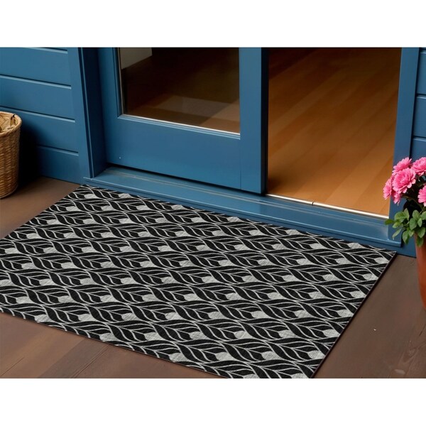Homeroots 3' X 5' Black And Ivory Geometric Washable Indoor Outdoor Area Rug 596003 - main