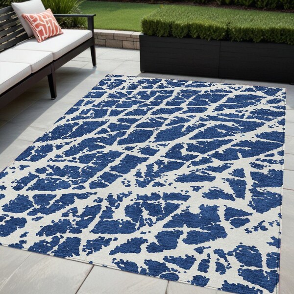 Homeroots 5' X 8' Blue and White Abstract Washable Non Skid Indoor Outdoor Area Rug 559635 - main