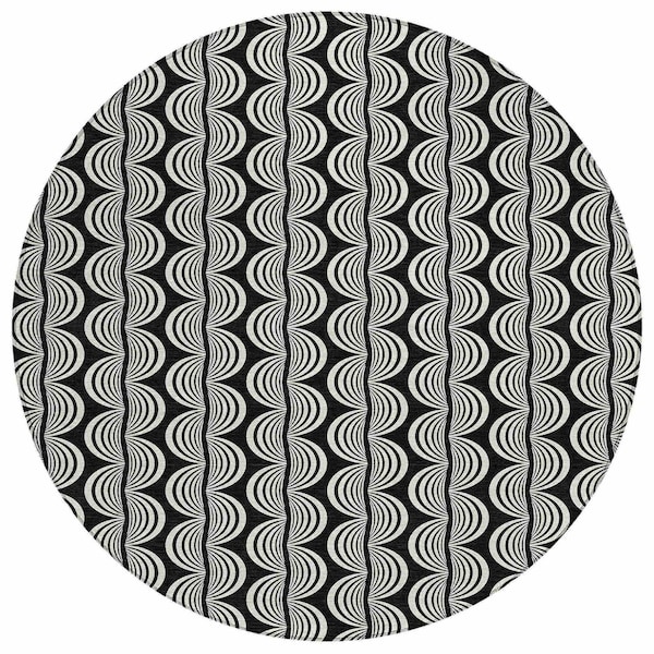 Homeroots 8' Black And Ivory Round Ogee Washable Indoor Outdoor Area Rug 601532 - main