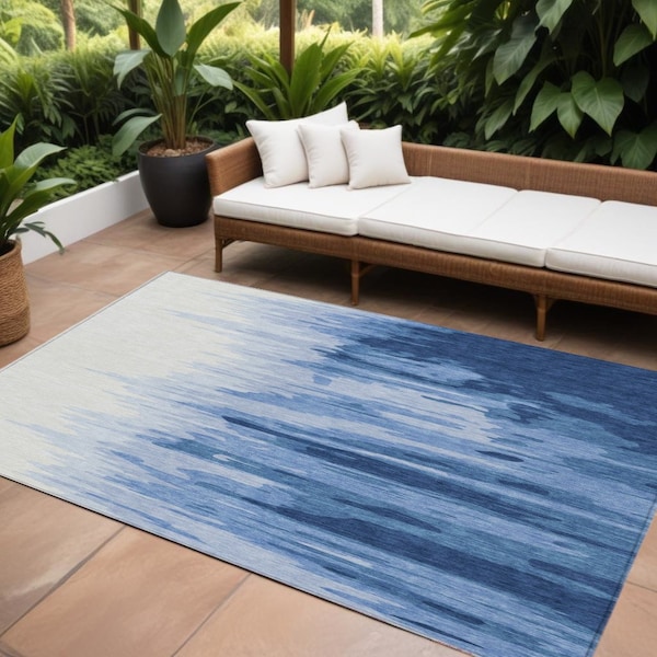 Homeroots 10' X 14' Navy Blue And Ivory Abstract Washable Indoor Outdoor Area Rug 601229 - main