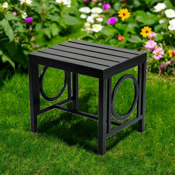 Homeroots 16" Black Aluminum Geo Slat Outdoor Side Table 606434 - main