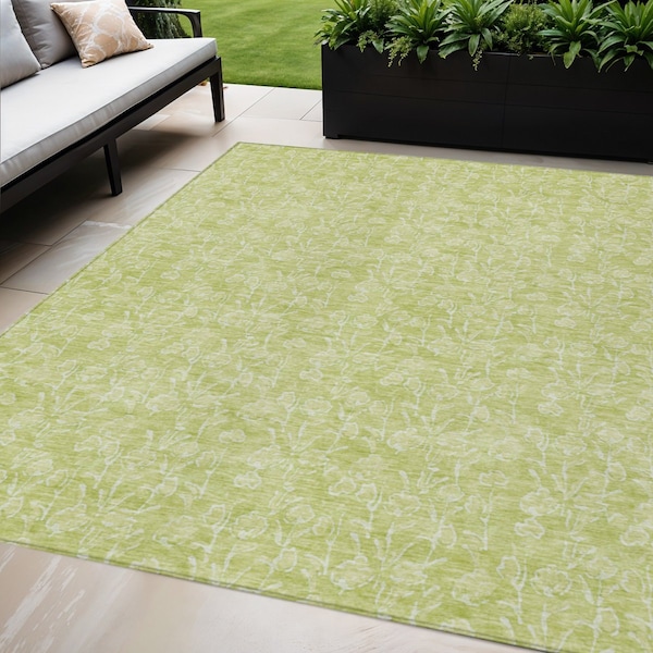 Homeroots 5' X 8' Artichoke Green And Ivory Floral Washable Indoor Outdoor Area Rug 581841 - main