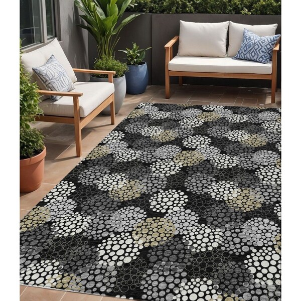 Homeroots 5' X 8' Black Gray And Ivory Polka Dot Washable Indoor Outdoor Area Rug 594215 - main