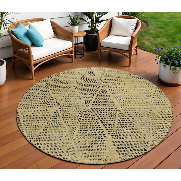 Homeroots 8' Gold Black And Charcoal Round Geometric Washable Indoor Outdoor Area Rug 577555 - main