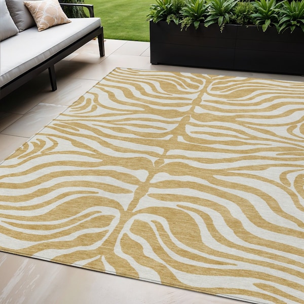 Homeroots 5' X 8' Gold And Ivory Animal Print Washable Indoor Outdoor Area Rug 600613 - main