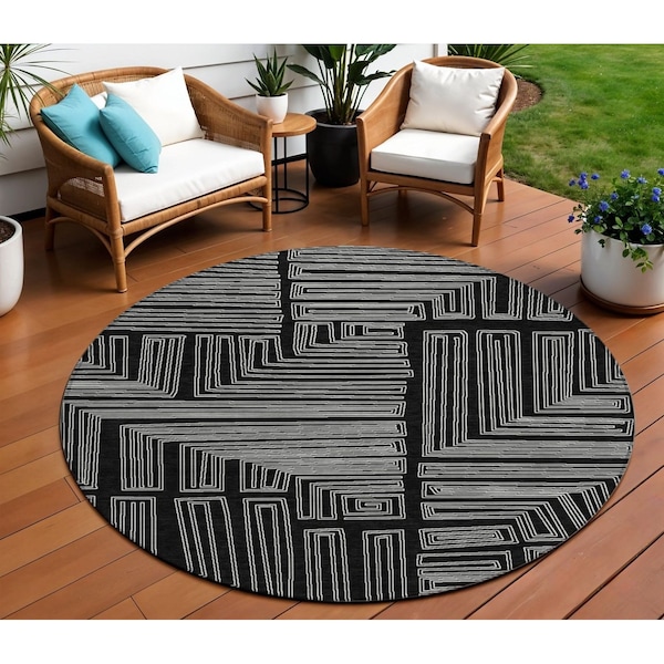Homeroots 8' Black And Ivory Round Geometric Washable Indoor Outdoor Area Rug 600800 - main
