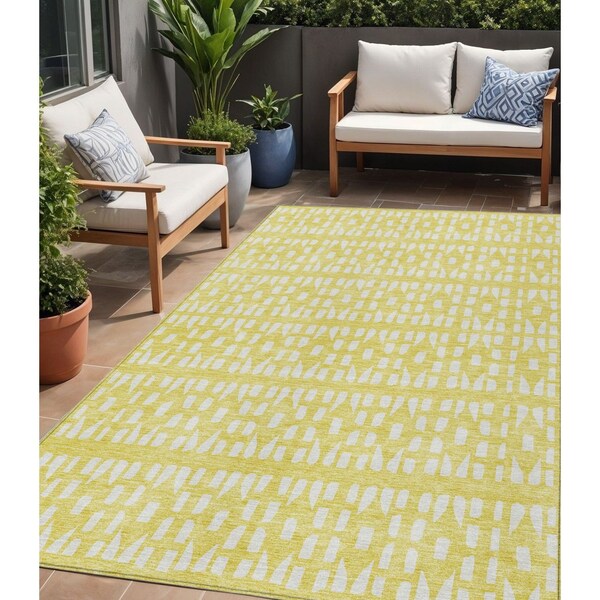 Homeroots 5' X 8' Yellow And Ivory Geometric Washable Indoor Outdoor Area Rug 613814 - main