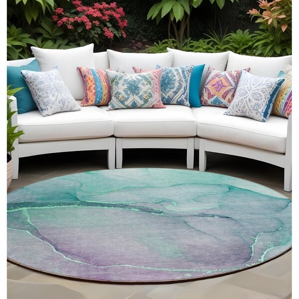 Homeroots 8' Round Green Round Abstract Washable Non Skid Indoor Outdoor Area Rug 559789 - main