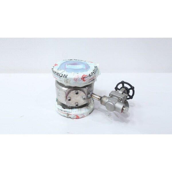 Cameron STAINLESS FLANGED BALL VALVE 150 3IN X 2IN B4D - main