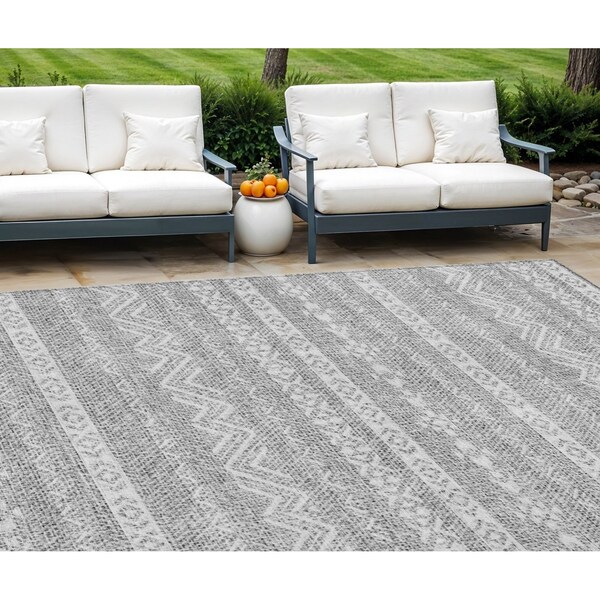 Homeroots 10' X 14' Gray And Silver Southwestern Washable Indoor Outdoor Area Rug 587541 - main
