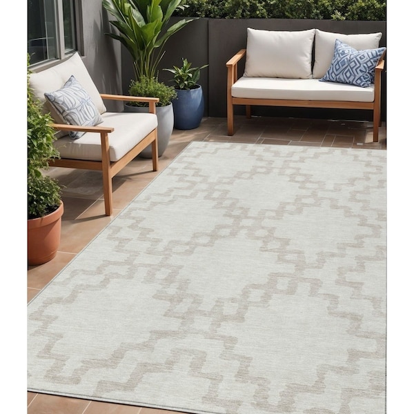 Homeroots 5' X 8' Ivory And Beige Geometric Washable Indoor Outdoor Area Rug 593775 - main