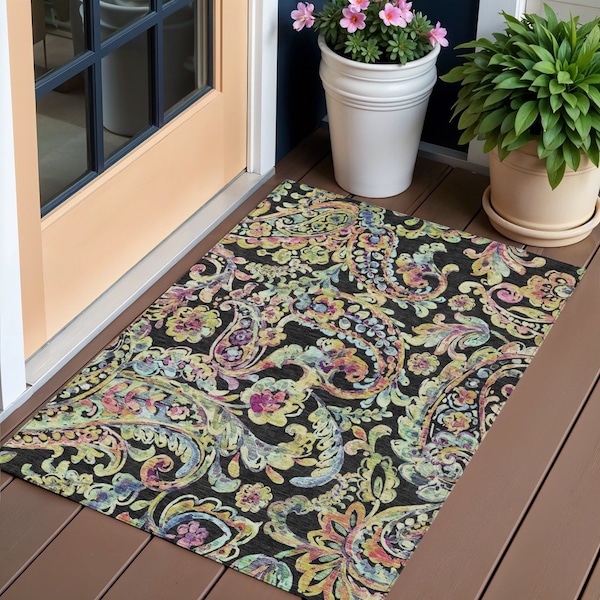 Homeroots 3' X 5' Black And Artichoke Green Paisley Washable Indoor Outdoor Area Rug 588594 - main