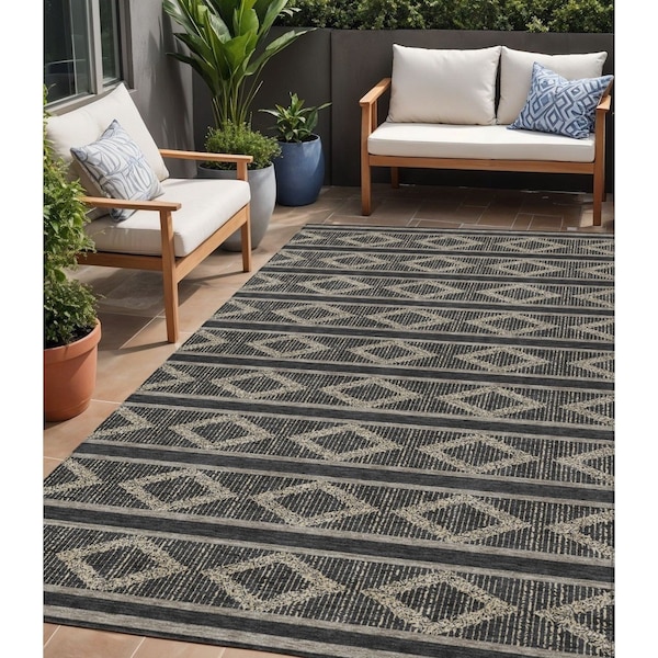 Homeroots 5' X 8' Black And Beige Geometric Washable Indoor Outdoor Area Rug 599605 - main
