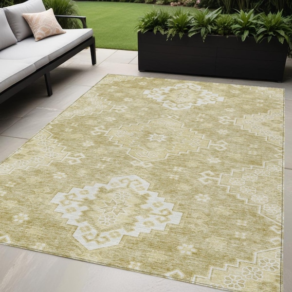 Homeroots 5' X 8' Wheat Gold And Ivory Medallion Washable Indoor Outdoor Area Rug 589057 - main
