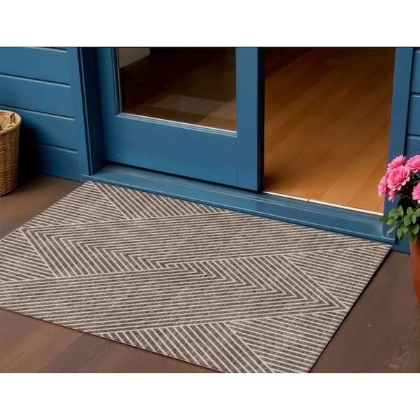 Homeroots 3' X 5' Brown And Ivory Geometric Washable Indoor Outdoor Area Rug 612118 - main