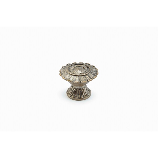 Schaub 1-1/2in French Court Cabinet Knob Monticello Silver Finish 937-MSL - main