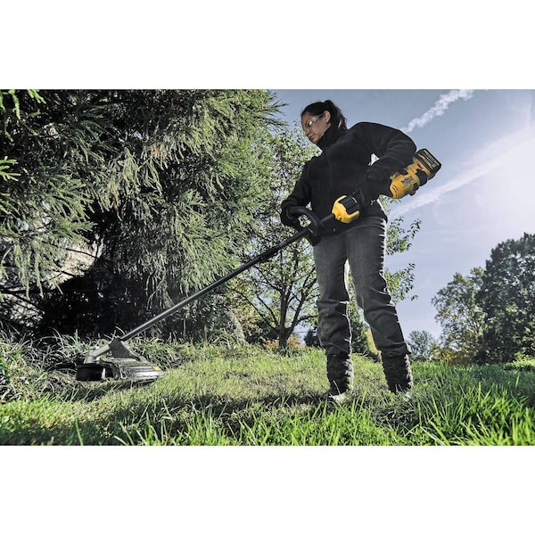 Dewalt 60V MAX* 17 in. Brushless Attachment Capable String Trimmer