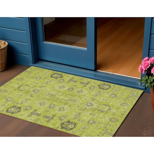 Homeroots 3' X 5' Artichoke Green And Fern Green Oriental Washable Indoor Outdoor Area Rug 582050 - main