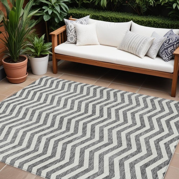 Homeroots 9' X 12' Gray And Ivory Chevron Washable Indoor Outdoor Area Rug 595317 - main