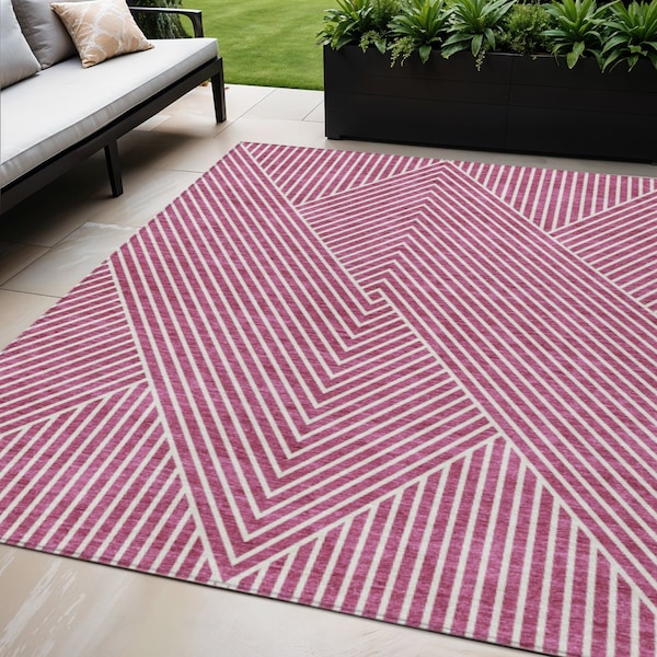 Homeroots 5' X 8' Blush And Ivory Geometric Washable Indoor Outdoor Area Rug 612113 - main