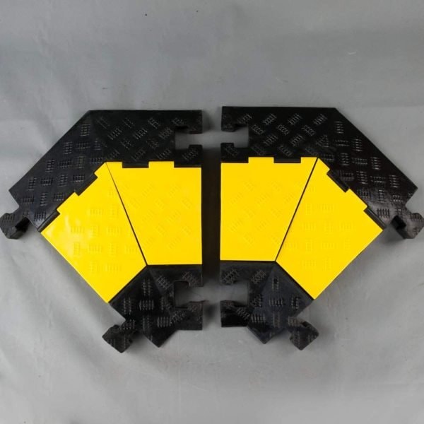 Southwire Cable Protector Right Turn, 4 in H, 26-1/2 in L, 22-3/4 in W, 3 Channel, Rubber, Black, Yellow 31207-1 - main