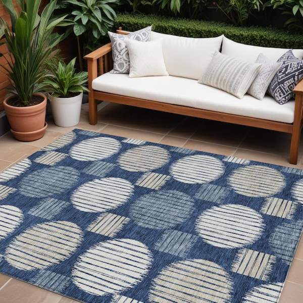 Homeroots 10' X 14' Navy Blue And Ivory Geometric Washable Indoor Outdoor Area Rug 593611 - main