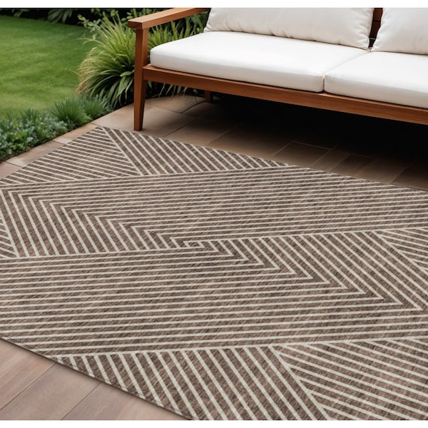 Homeroots 9' X 12' Brown And Ivory Geometric Washable Indoor Outdoor Area Rug 612122 - main