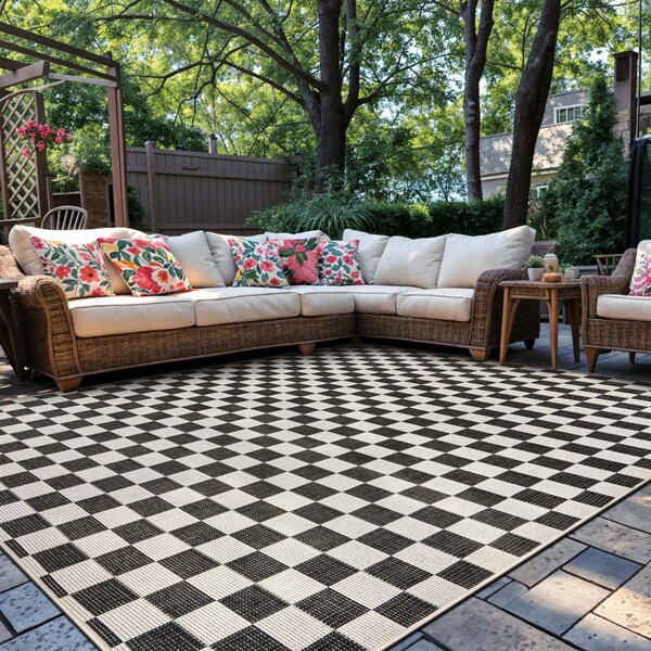 World Rug Gallery Contemporary Checkered Weather Resistant Reversible Indoor/Outdoor Rug 7 ft 10 in x 10 ft Black WR114BLACK8X10 - main