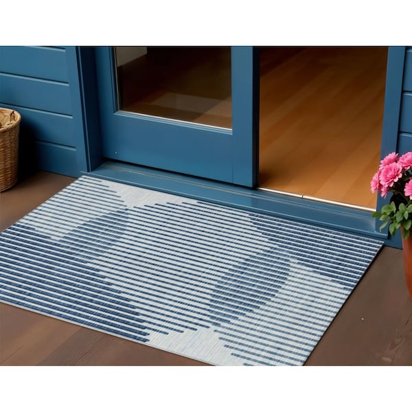 Homeroots 3' X 5' Blue And Ivory Geometric Washable Indoor Outdoor Area Rug 597613 - main