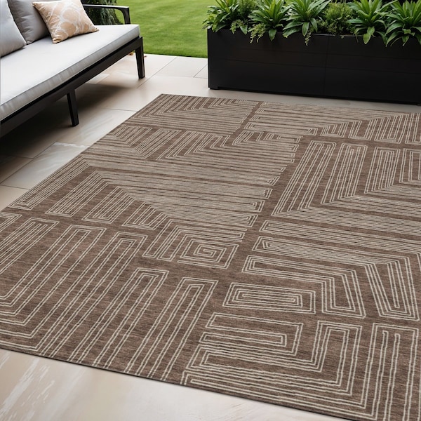 Homeroots 5' X 8' Brown And Ivory Geometric Washable Indoor Outdoor Area Rug 600805 - main