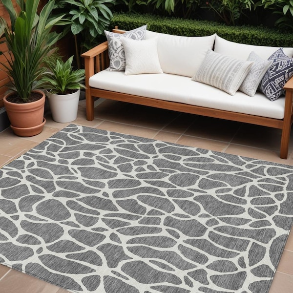 Homeroots 9' X 12' Gray And Ivory Geometric Washable Indoor Outdoor Area Rug 599290 - main