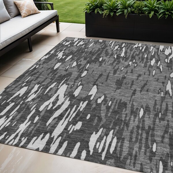 Homeroots 5' X 8' Gray And Ivory Abstract Washable Indoor Outdoor Area Rug 612666 - main
