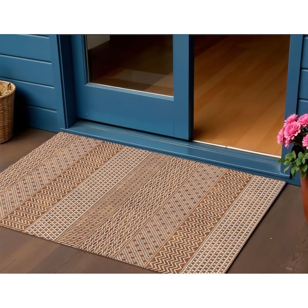 Homeroots 3' X 5' Orange And Ivory Chevron Washable Indoor Outdoor Area Rug 612286 - main