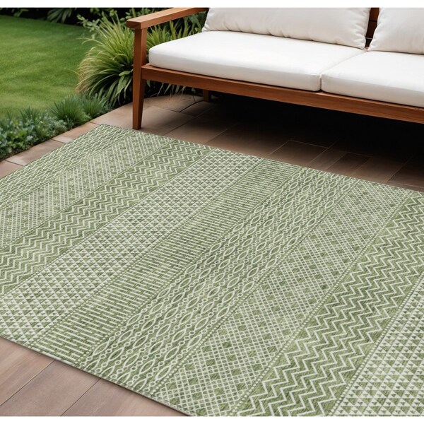 Homeroots 10' X 14' Green And Ivory Chevron Washable Indoor Outdoor Area Rug 612255 - main