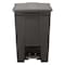 Rubbermaid Commercial STEP-ON CAN 12G/45L BLA 2089820 - alternate 2